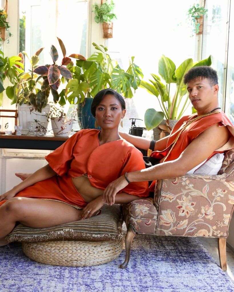 couple assis afro fashion week
